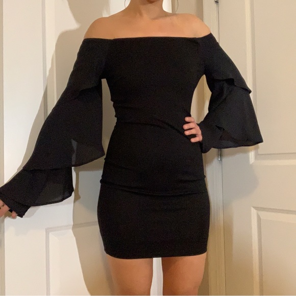 Black Tiered Long Sleeve Cocktail Dress 🖤 Worn ONCE! - Picture 1 of 9
